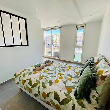 "Royal" Magnifique Appartement Avec Vue Sur Le Cadre Royal Sete Luaran gambar